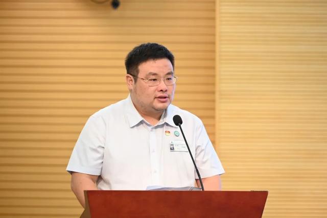 学院宝鸡高新医院揭牌开元棋牌app西安医(图2) 学院宝鸡高新医院揭牌开元棋牌app西安医(图2)